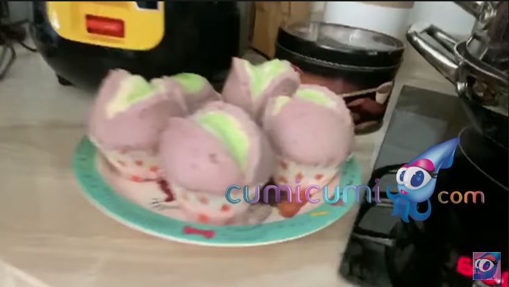 Bolu Kukus buatan Gisella Anastasia