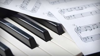 Learn Piano Today Festive Favorite Party Hits on Keyboard Learn Piano Today Festive Favorite Party Hits on Keyboard