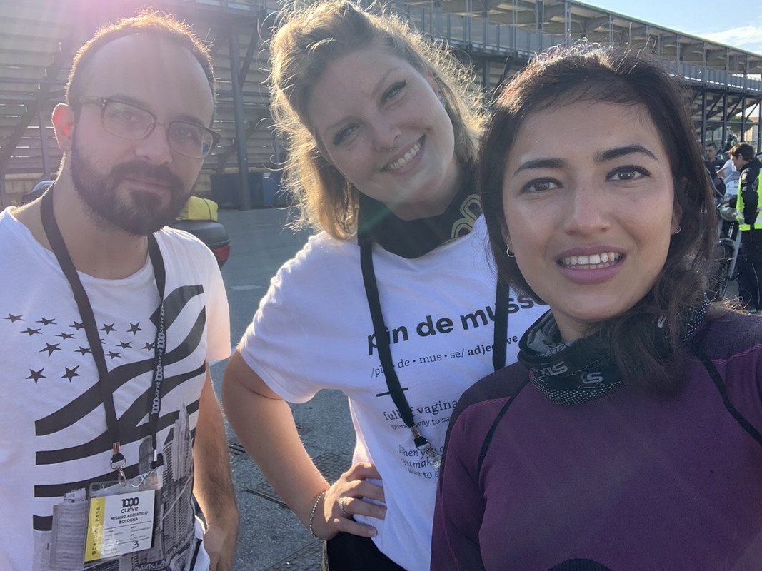 57DD0724-0B9E-42ED-BBA3-B2056EFEDC2C