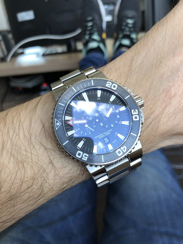 96856949-3852-4985-B7D4-FA2894B2F88A