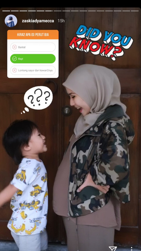Zaskia Adya Mecca dan putra bungsunya, Bhre Kata