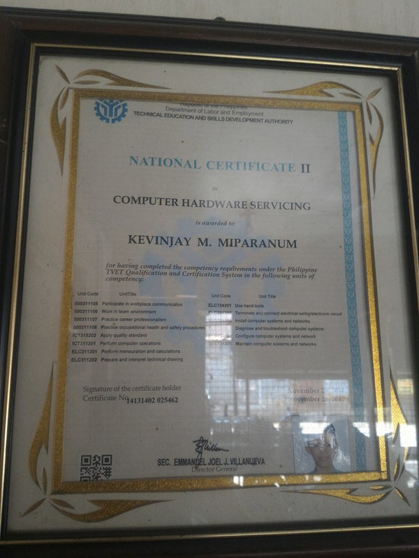 30741433_1958140920927545_5510010619165671424_n