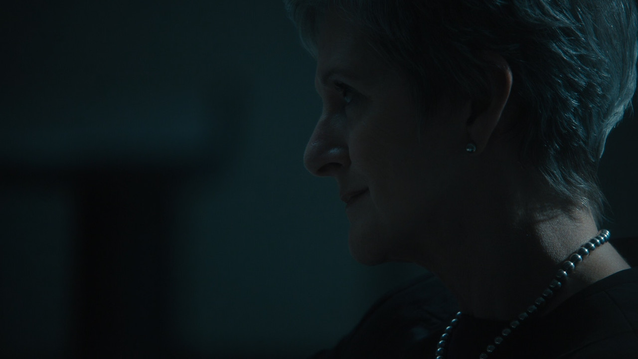 The Wizard of Lies 2017 (1080p x265 10bit Tigole).mkv_snapshot_0