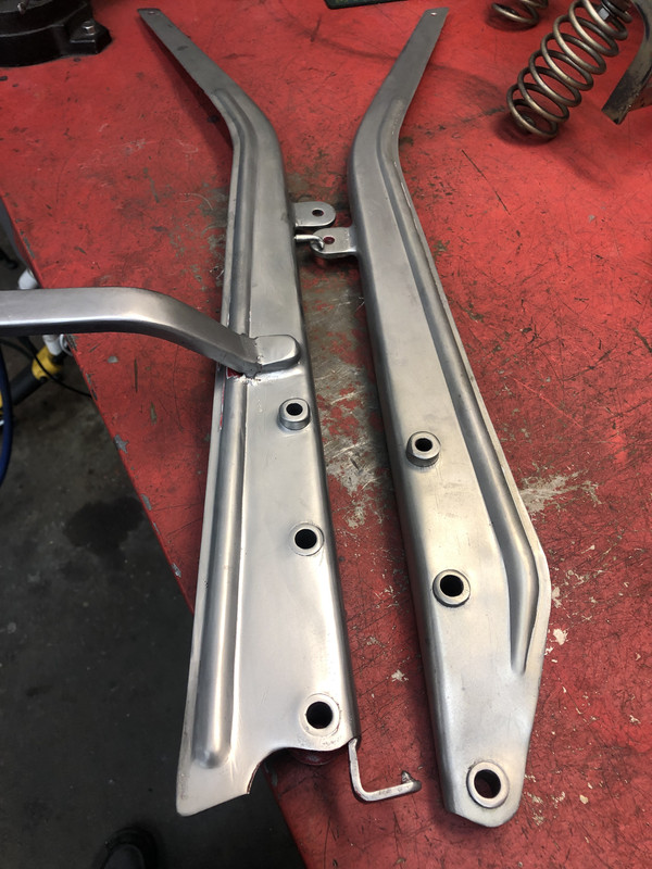 8B5D31C9-8A52-474C-AD2F-9AC31CB0DBB9