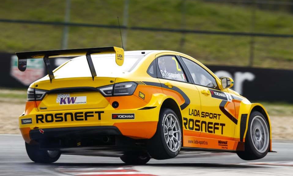 Lada-Vesta WTCC (Tarquini 2п,1в, 1т)