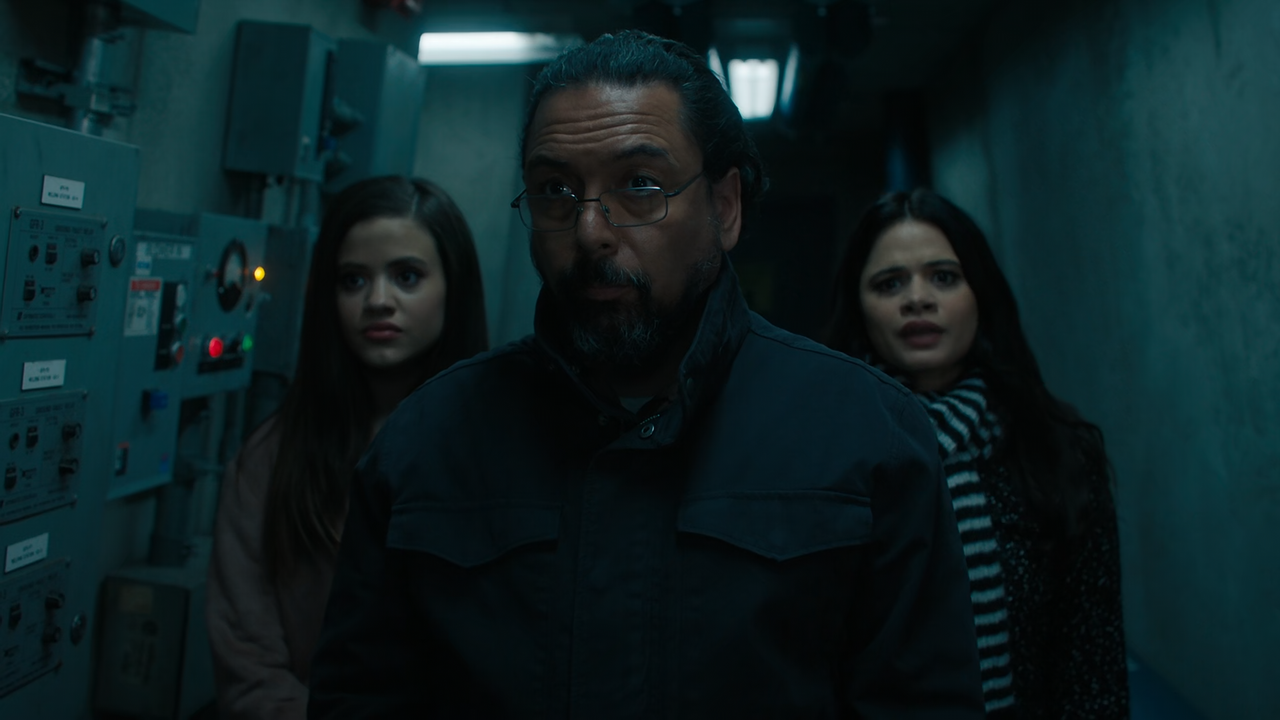 Charmed.(2018).S02E18.Don't.Look.Back.in.Anger.1080p.10bit.AMZN.WEB-DL.AAC5.1.HEVC-Vyndros.mkv_snaps