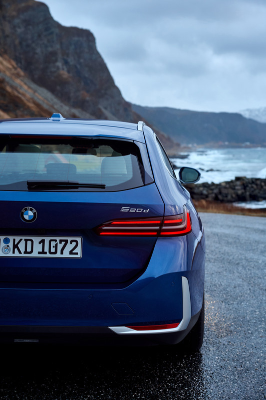 P90537387_highRes_the-new-bmw-520d-xdr