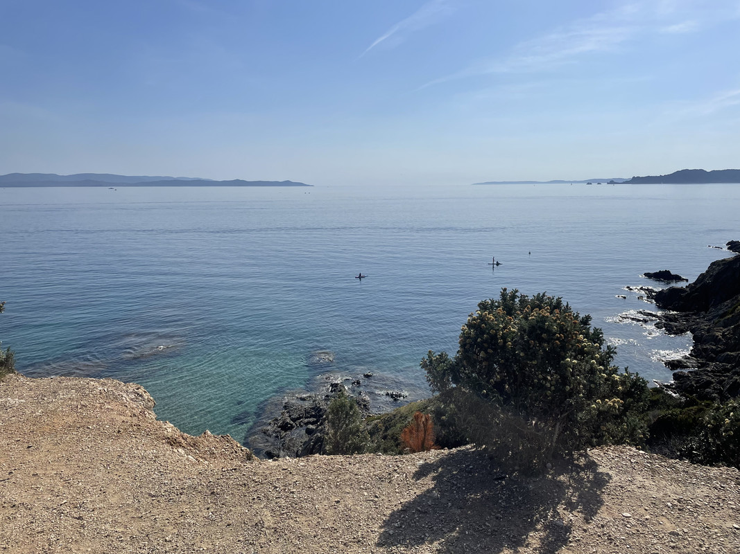 0CFC94E1-09F2-4846-9850-03523836BB00