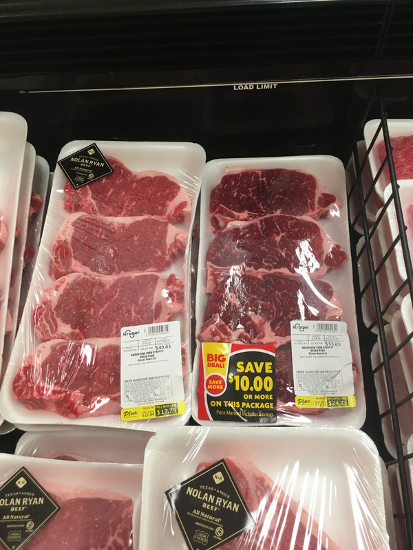 Choosing Steaks at the grocery store (Red vs Pink)??