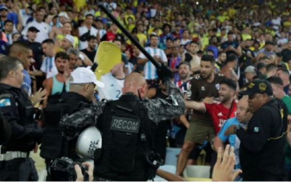 Brasil perde da Argentina no Maracanã e amarga 1ª derrota em casa