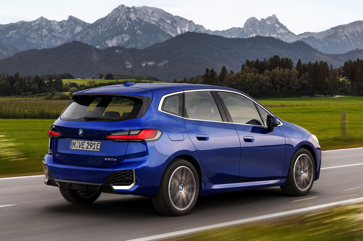 2022-BMW-2er-Active-Tourer-U06-M-Sport-Portimao-Blau-230e-05