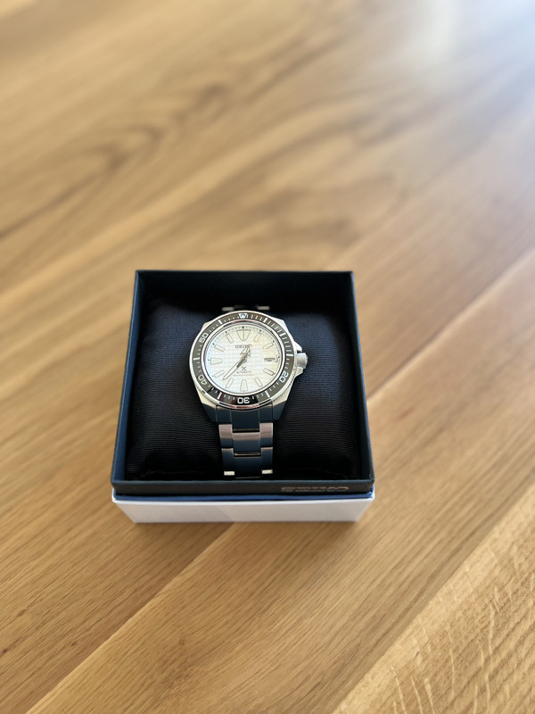 37C4AD7B-E2F2-4984-AFBB-A010B1B283A2_1_201_a