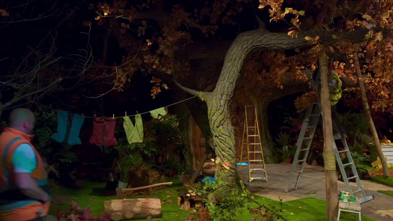 Christmas-at-Lapland-UK-2024-WEBRip-English-720p-x264-AVC-AAC-2-0-mp4-0003