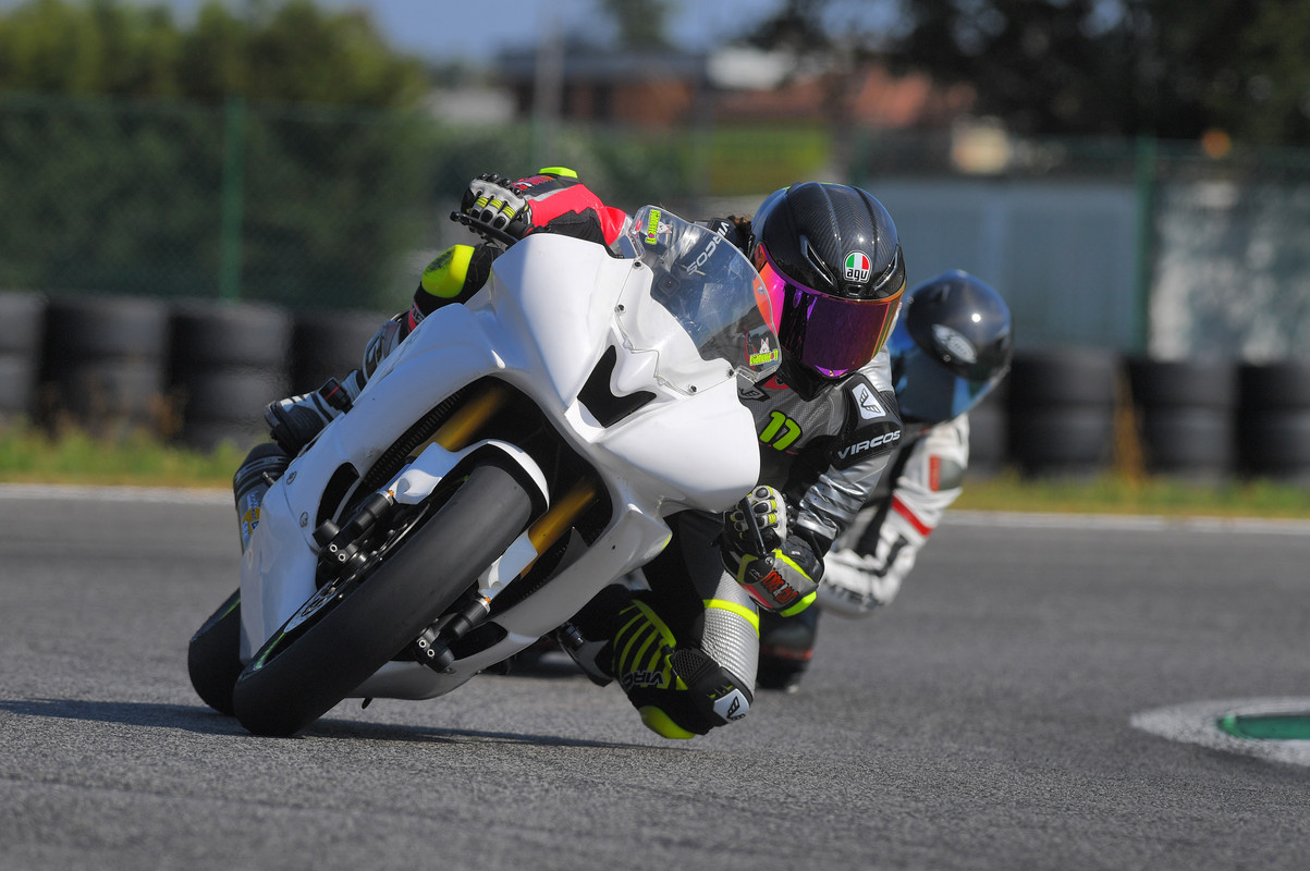 62414CE0-76A4-4B90-8FFE-18C8AE2ACFBA