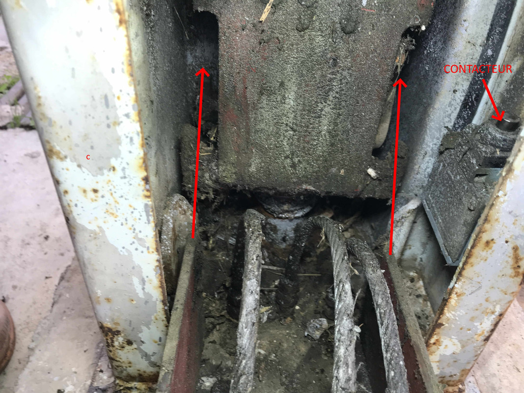 traverse coté poteau moteur (1)