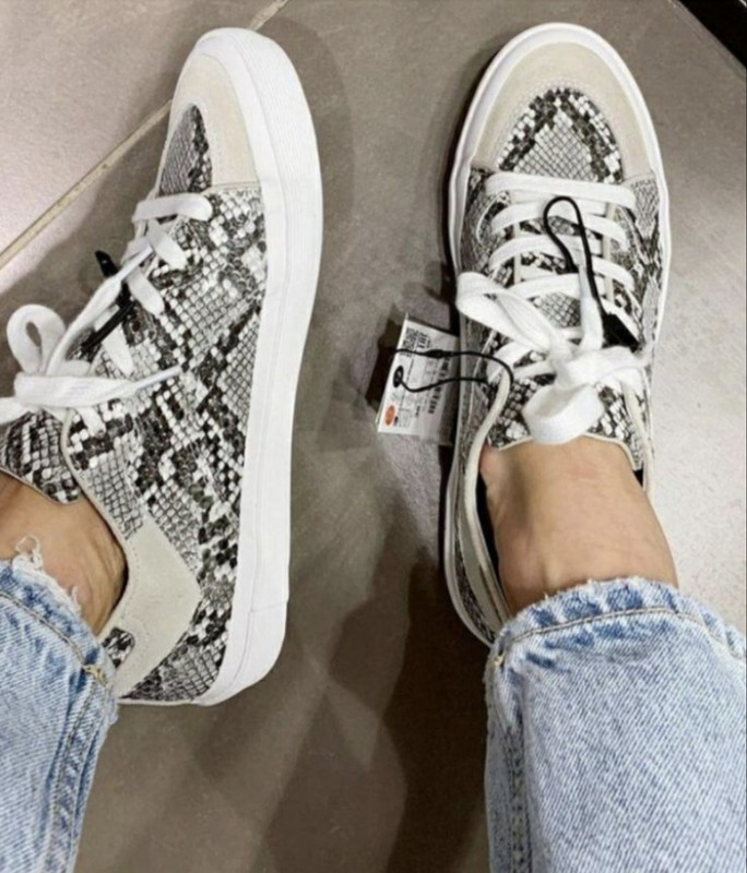 C481CDB8-E0BB-40E6-B07C-35BC58219398