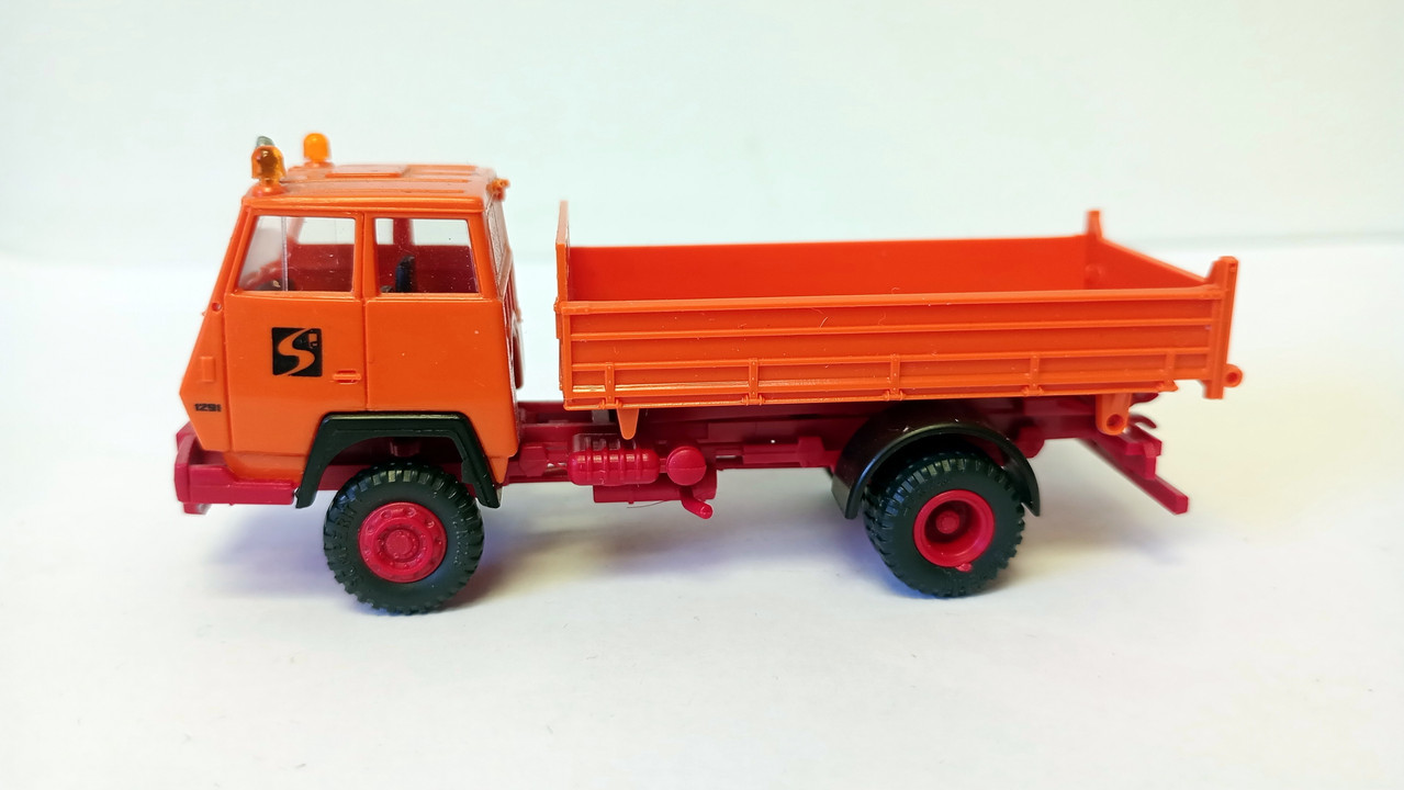Mach (3633)