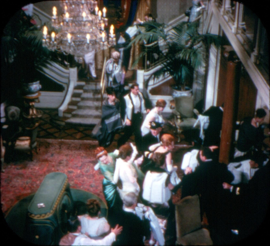 16 Passengers scurry