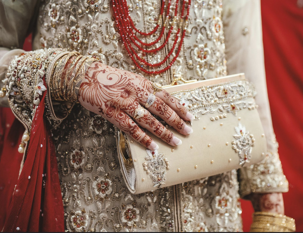redandcreamhandbag.jpg