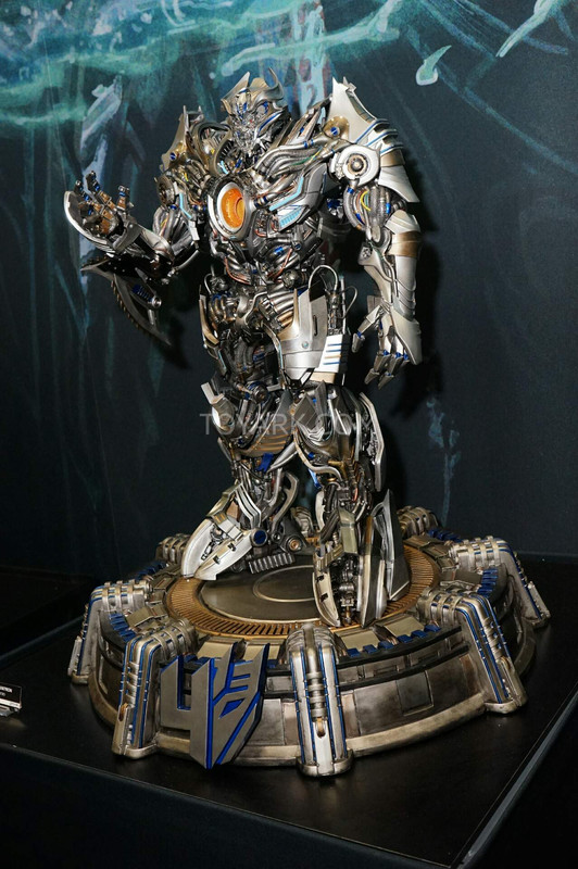 SDCC2015-Prime-1-Studio-Transformers-006