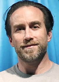 Джастин Бенсон