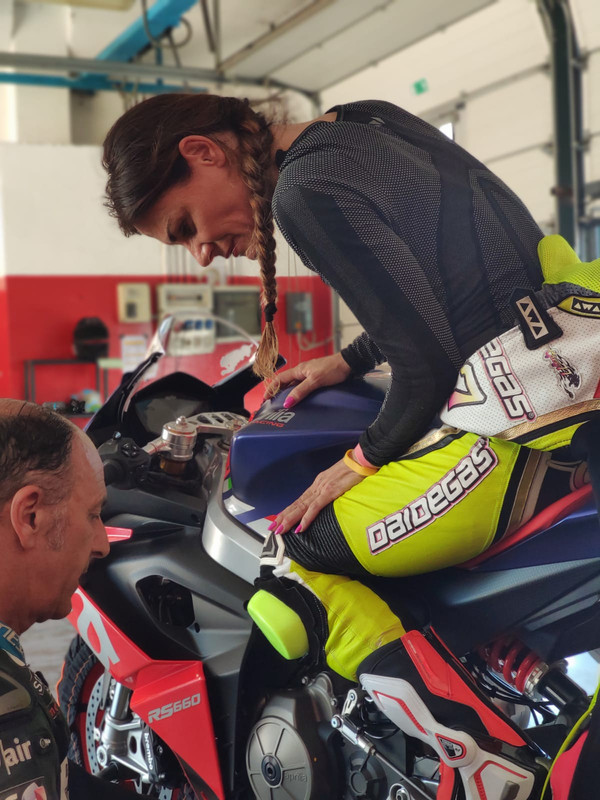 179ADB92-B140-40F9-9CA2-24C5F66AF403