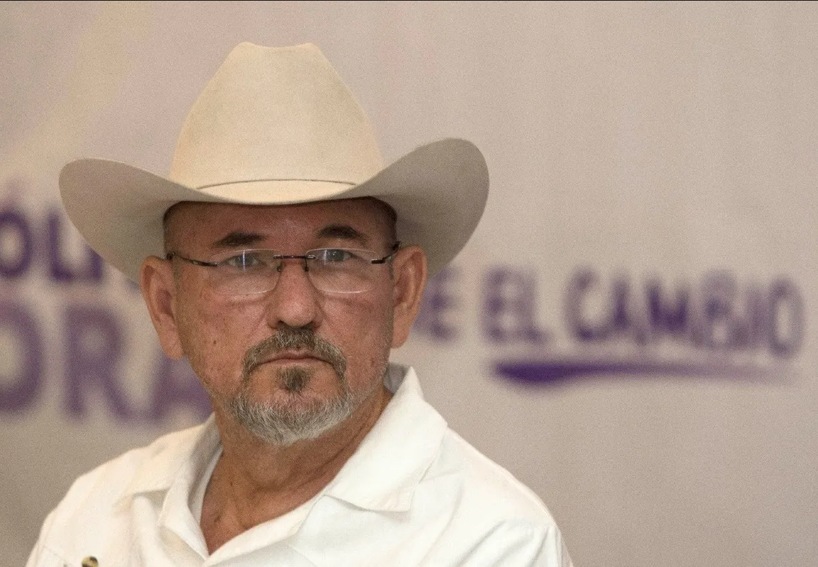 Atacan a ex líder de autodefensas en su huerta de limón