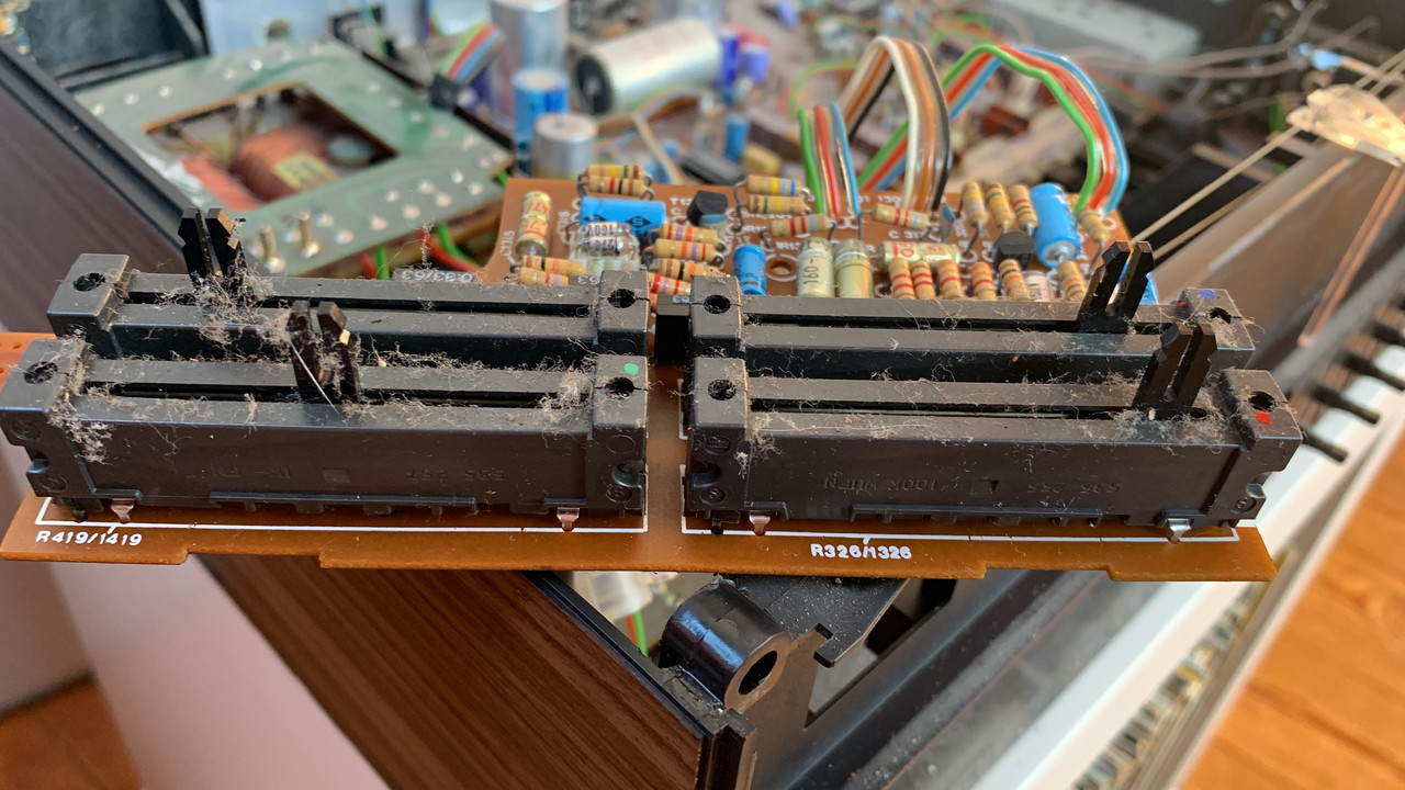 561D47A1-E06F-49AB-A346-F53A3FB961DE