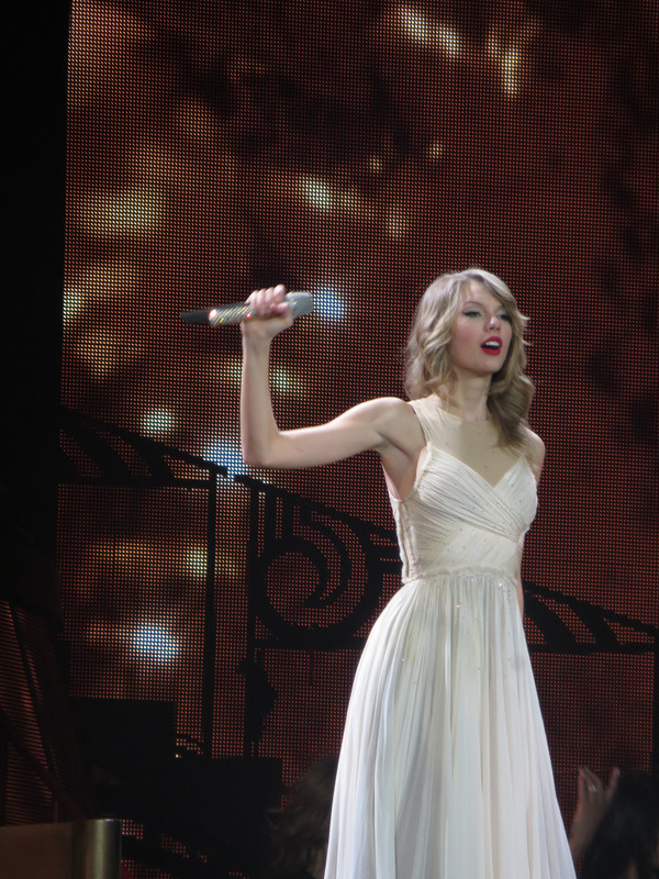 RED tour (99)