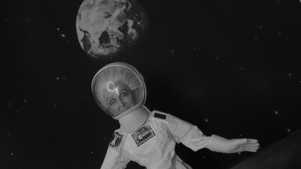 К космонавтике 2024 и барбейское 040