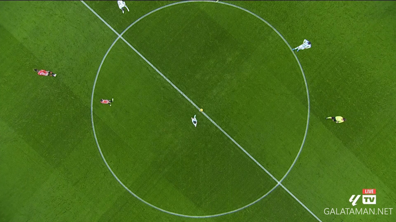 [Image: 01-13-12-55-02-La-Liga-TV-FHD-Las-Palmas...38-675.jpg]