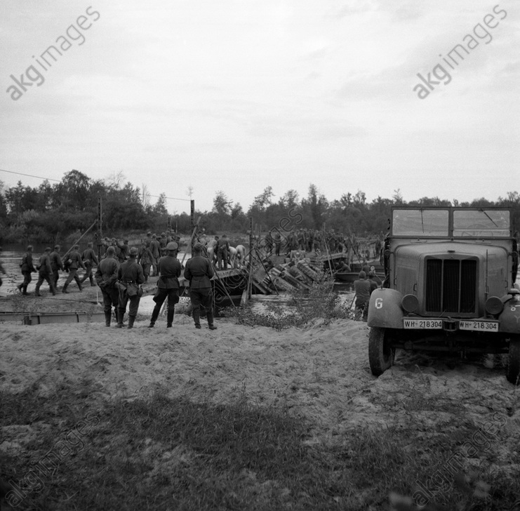 22.6.1941. Übergang der 3. Komp. über den Fluss Bug, Weißrussland