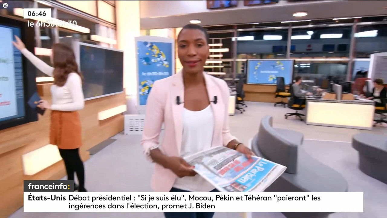 10.23 - 05.29.00 - 9h30. Entre JT, chroniques, invités et revues de p....ts_snapshot_00.23.48.060