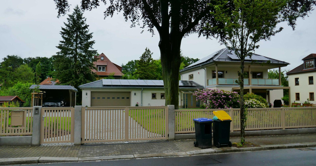 Bild: https://i.postimg.cc/KjN4crvZ/P1360601.jpg