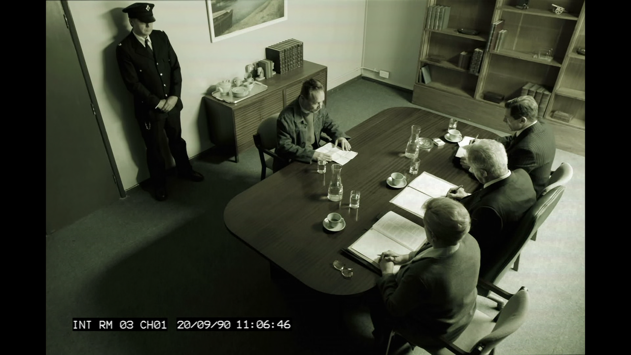 This Is England (2010) - S03E03 - '90 - Autumn (1080p x265 Panda