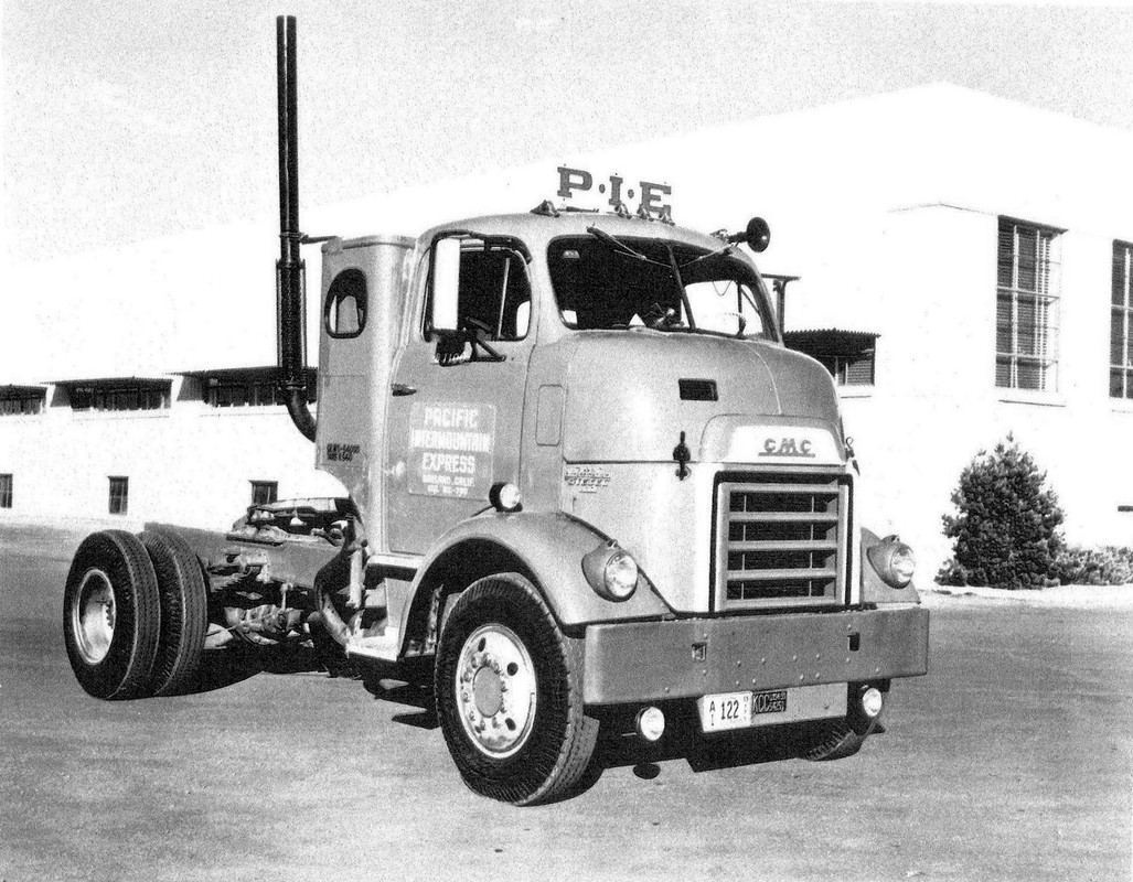 GMC_'55 COE DFM920-67 6-71 Twin Hydramatic PIE Colorado '55 plate pusher added by PIE