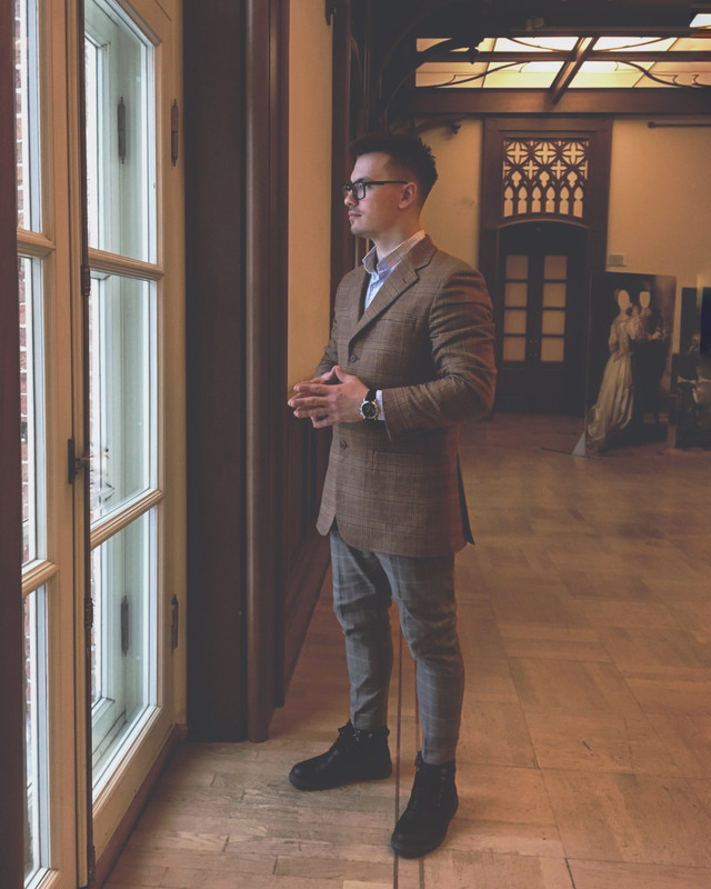 0E4E8B72-5F83-49D7-B541-9C2A95DEF238