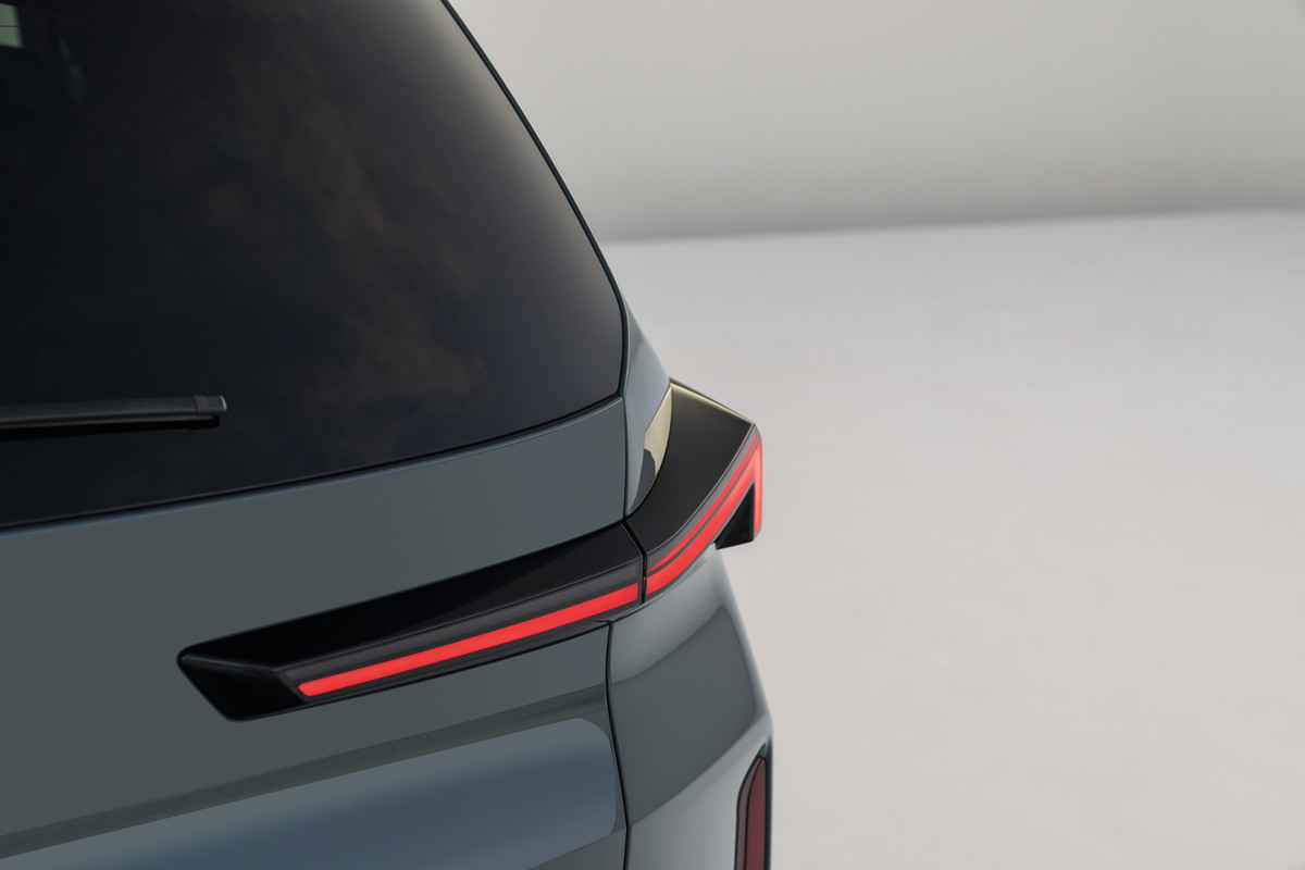 P90478602_highRes_the-first-ever-bmw-x
