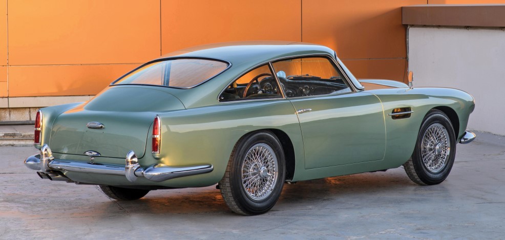 Aston-Martin-DB4