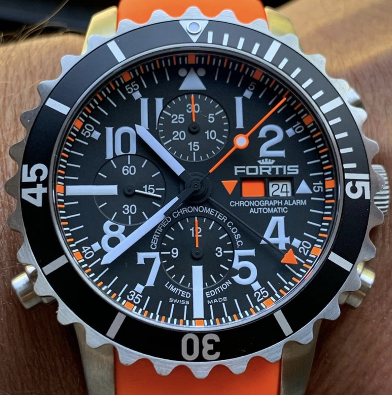 0550B106-3705-43A2-B7B4-98045356ECF1