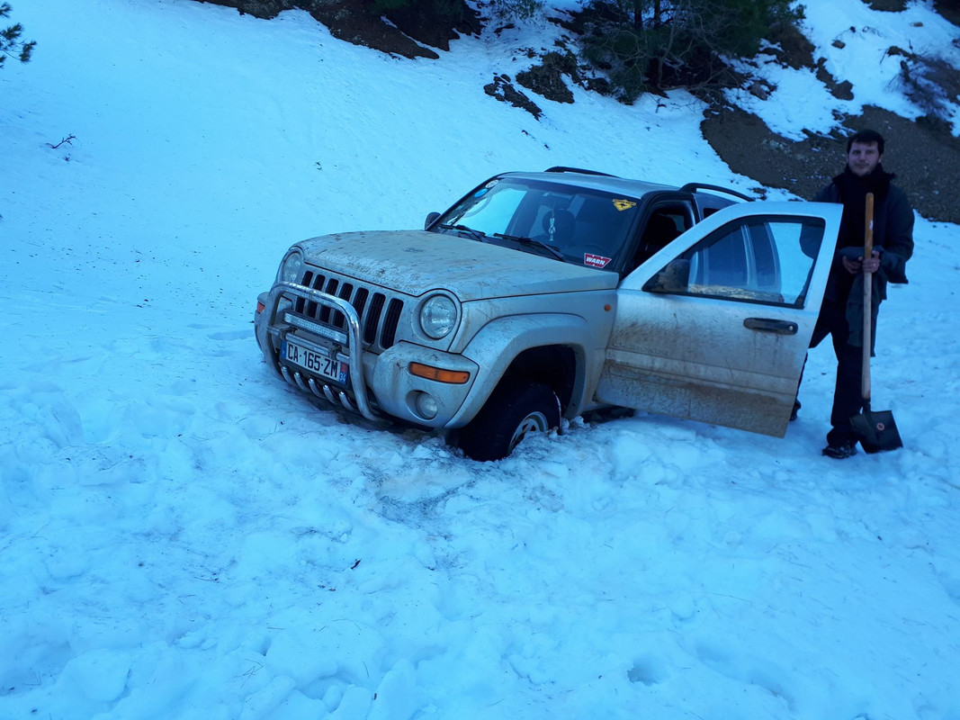 81325844_793442777786131_2732484672188579840_n πραθι4