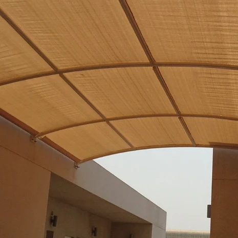 مظلة حديقة جلسة عائلية