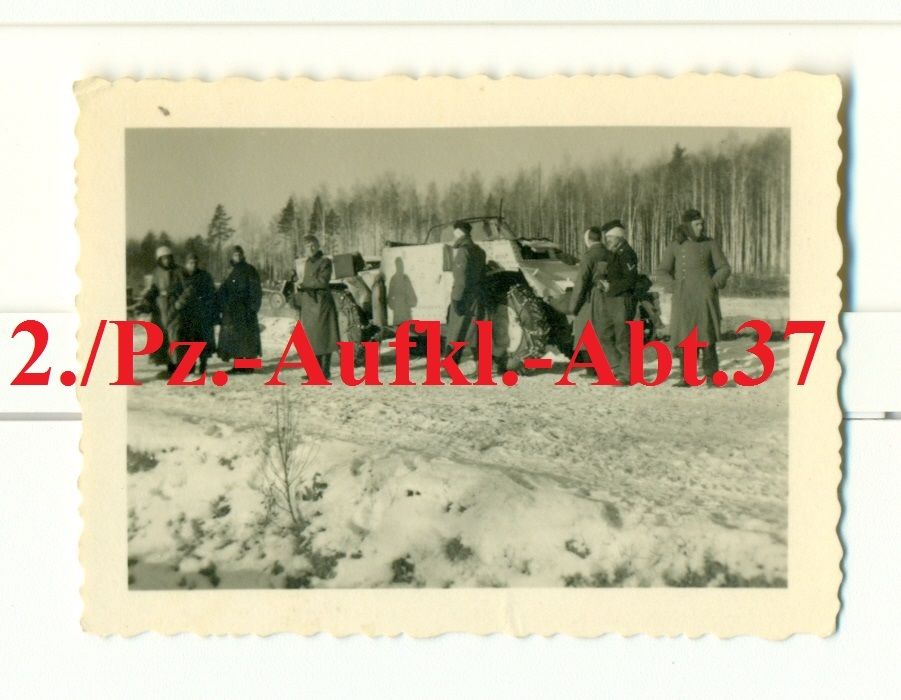 FOTO - Pz.A..A.37 - PANZER-SPÄHWAGEN PANHARD WIN