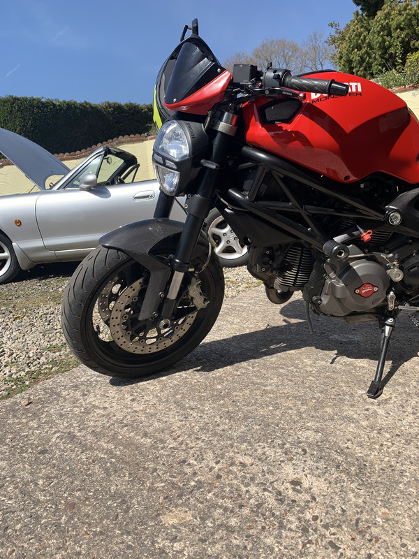 BD6A952B-F888-4812-9A69-18EC4417FEE6