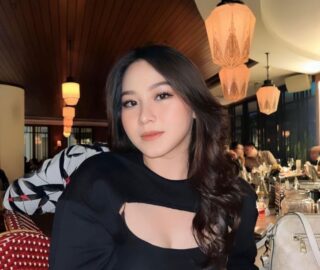 xxx seksi Bokep Indo Skandal Resta Maharani Ngewe Sama Pacar Crot di Muka Viral