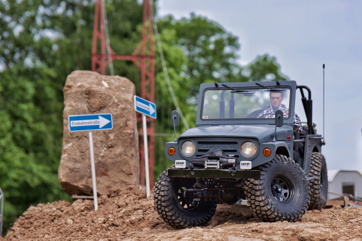 A2CB9CFC-AB7F-496A-9519-513BC17DBF1F_1_201_a