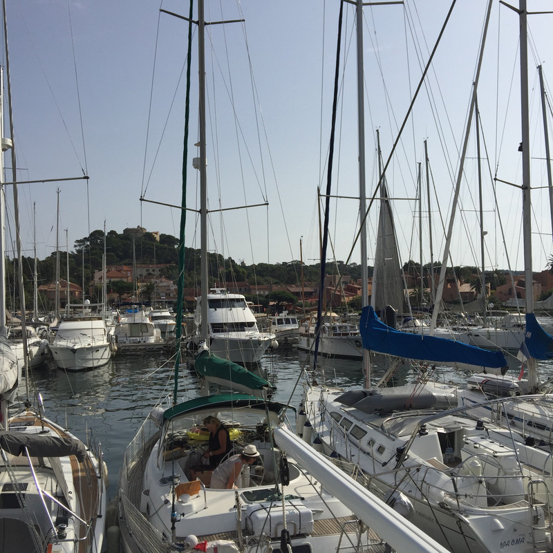 E0E5C68B-A8A9-4D57-983B-7BF1216914C1