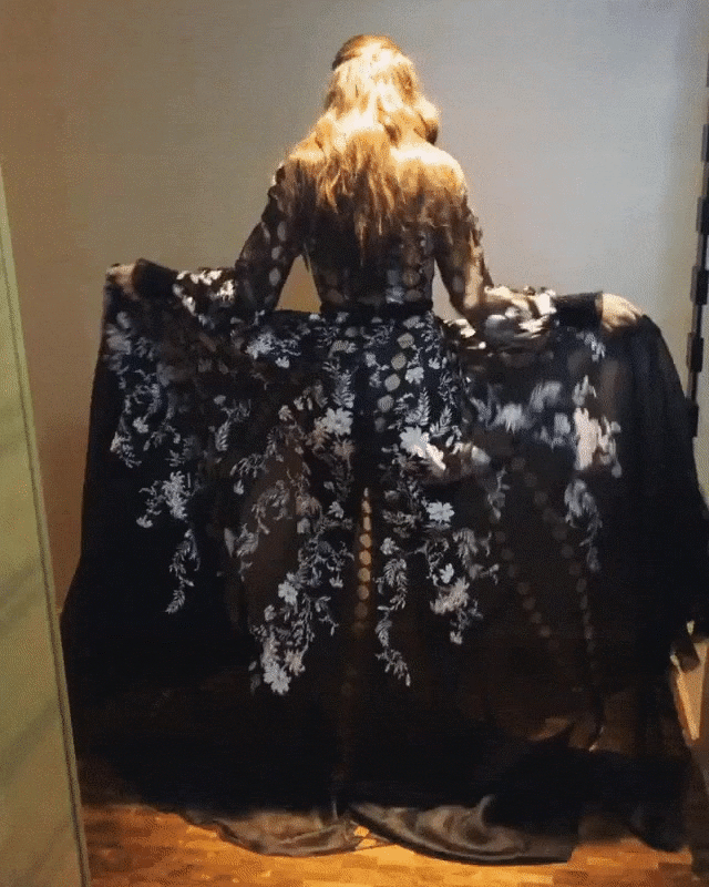 Did Hailee Steinfeld Flash Her Pussy on Instagram Slowmo