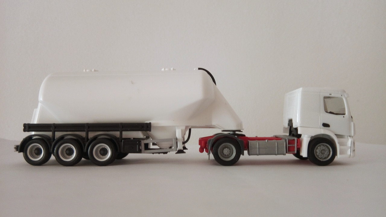 Mach (8121)