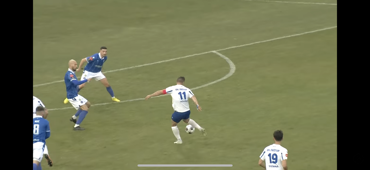 9E86E4BC-2D6E-4BC3-81B4-BE0759F23FD7